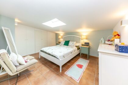 27569b710515fb20e3ba802684ed33cf - 16