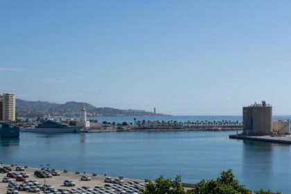 27741aaff050e07557c0b0f1be1677b3 - 18