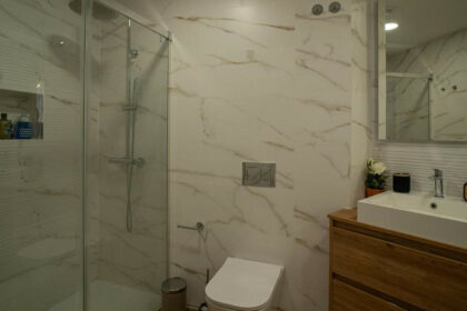 27741aaff050e07557c0b0f1be1677b3 - 33