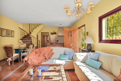 2a1a1dfe6df9df65fdae6b136d4c83b1 - 24