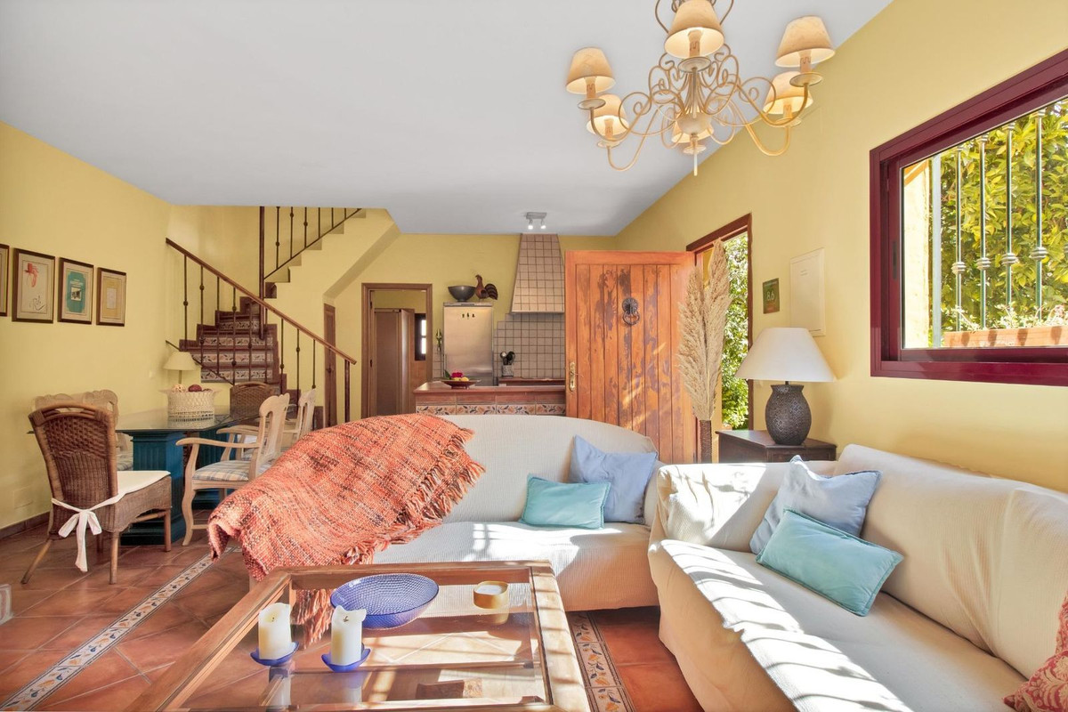 2a1a1dfe6df9df65fdae6b136d4c83b1 - 24