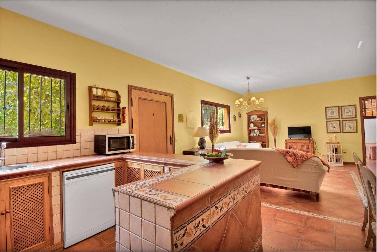 2a1a1dfe6df9df65fdae6b136d4c83b1 - 33