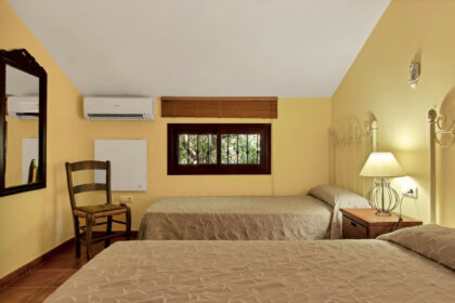 2a1a1dfe6df9df65fdae6b136d4c83b1 - 39