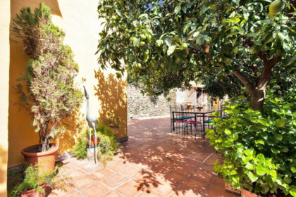 2a1a1dfe6df9df65fdae6b136d4c83b1 - 53