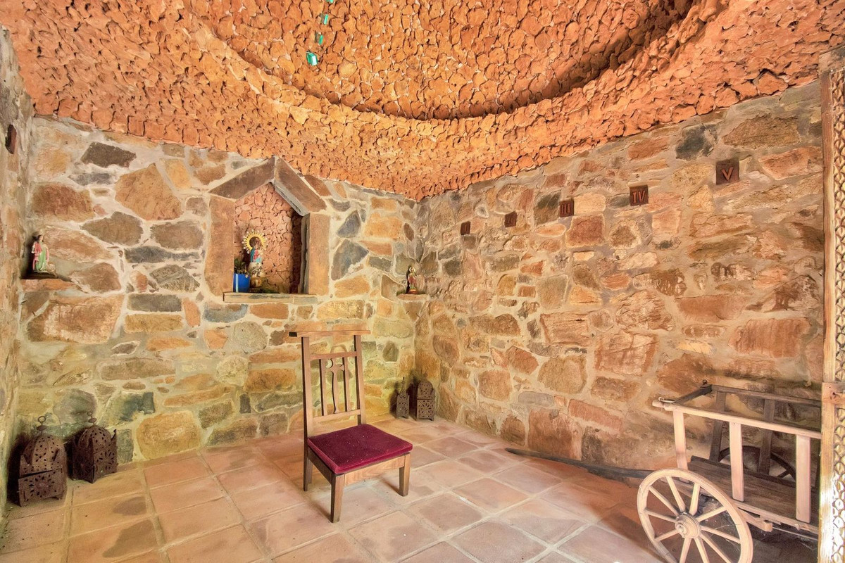 2a1a1dfe6df9df65fdae6b136d4c83b1 - 62