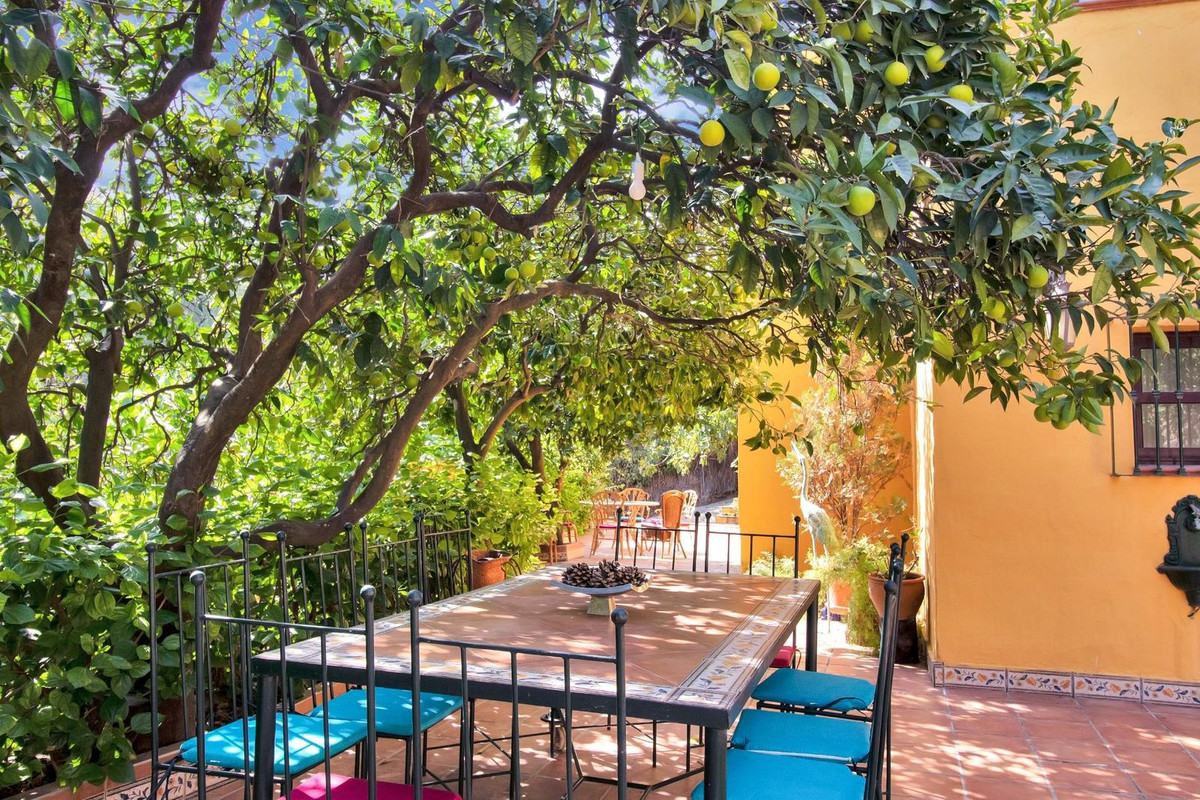 2a1a1dfe6df9df65fdae6b136d4c83b1 - 66