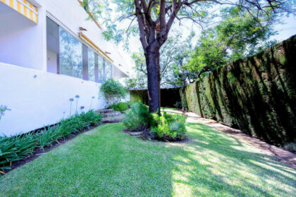 2b7c68809b98c7b7ececd45824b8494e - 19