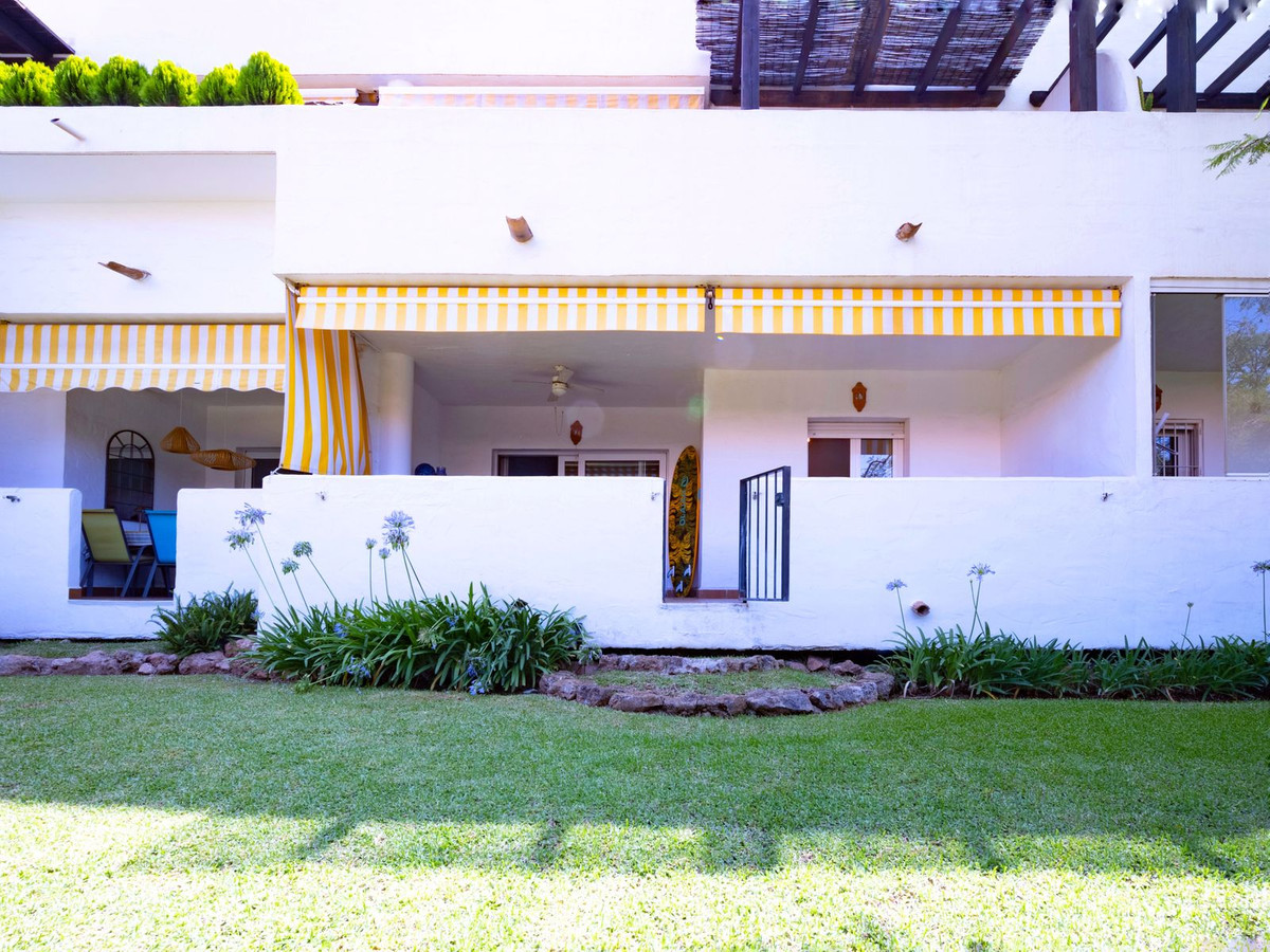 2b7c68809b98c7b7ececd45824b8494e - 20