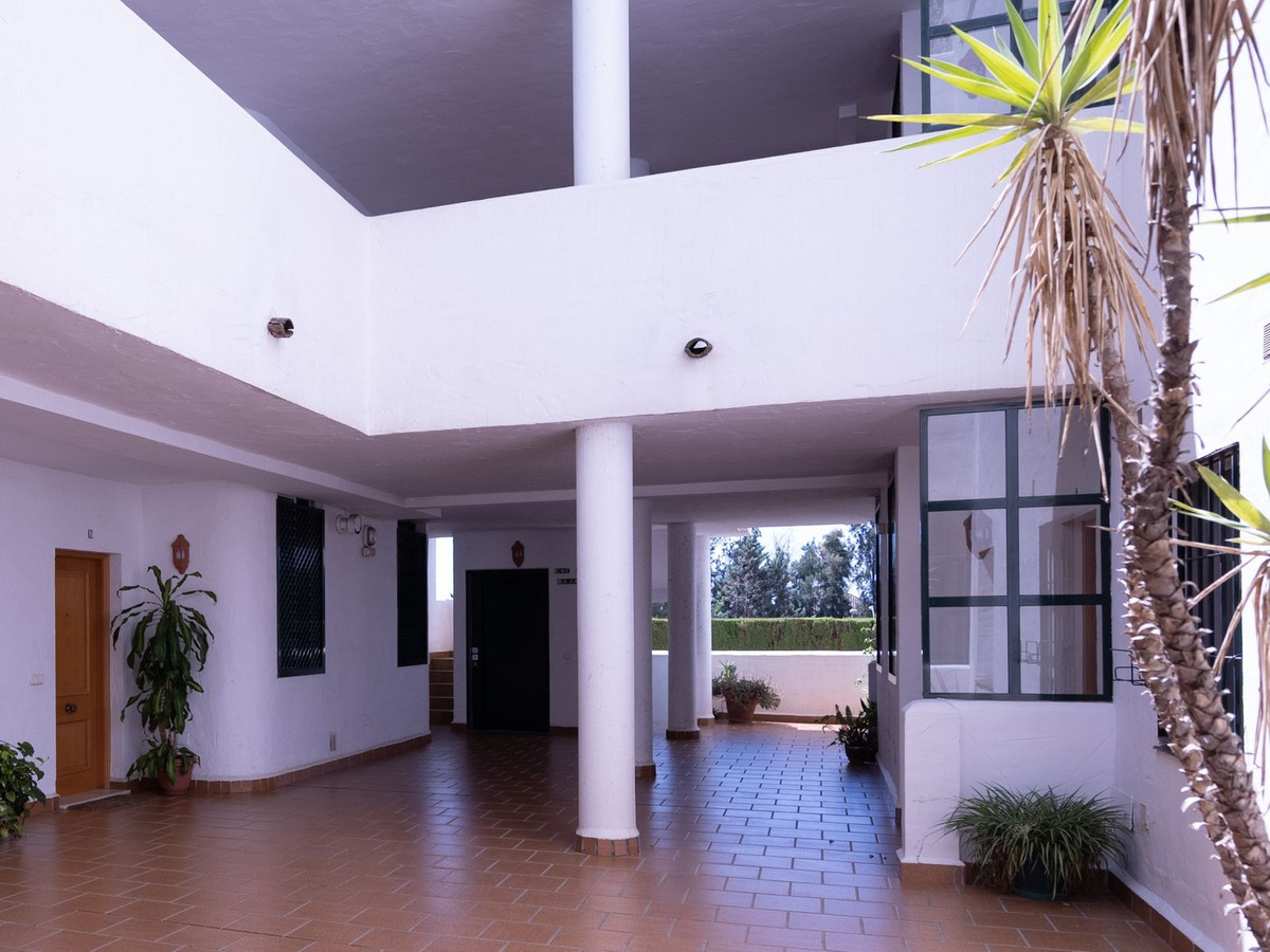 2b7c68809b98c7b7ececd45824b8494e - 22