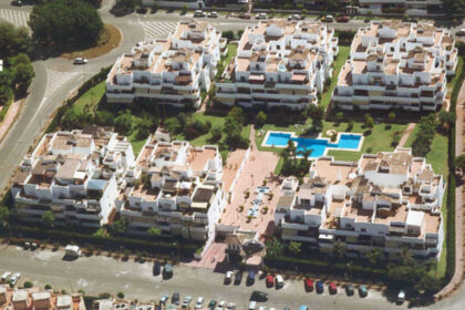 2b7c68809b98c7b7ececd45824b8494e - 24