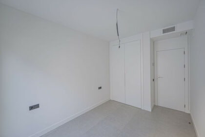 2c3d3654401a848f84326801a799839c - 24