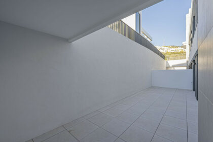 2c3d3654401a848f84326801a799839c - 34