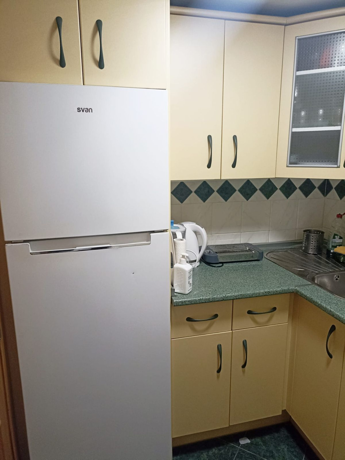 2cd9bf92532481d04779186f9e8df03a - 13