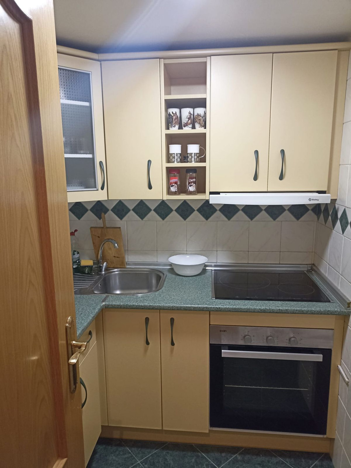 2cd9bf92532481d04779186f9e8df03a - 14