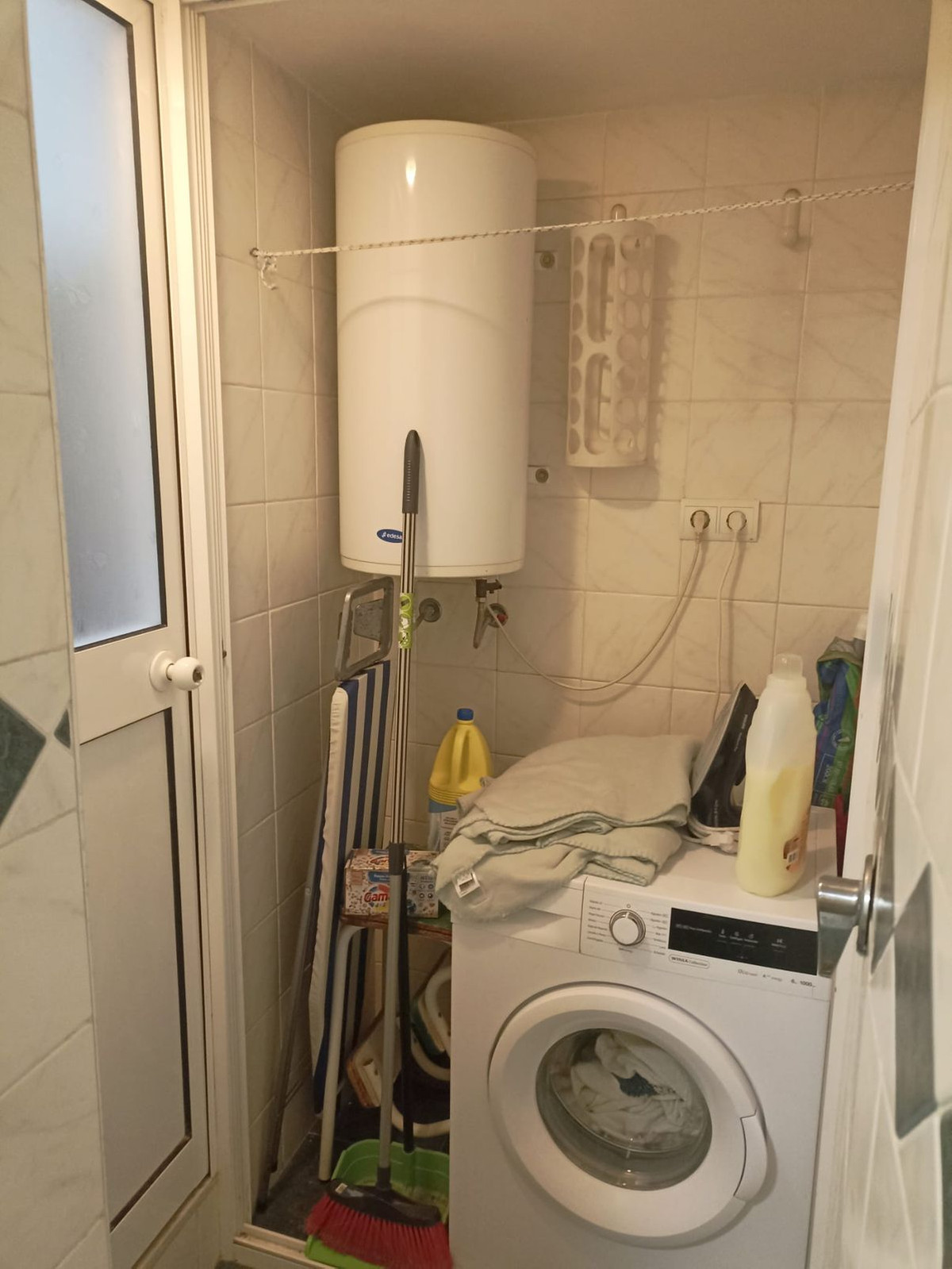 2cd9bf92532481d04779186f9e8df03a - 15