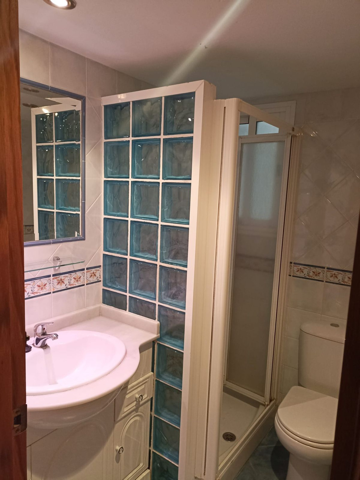 2cd9bf92532481d04779186f9e8df03a - 23