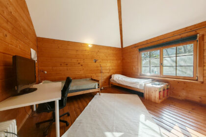 2f95dcae98d5320a403c1d52fc510bf5 - 11