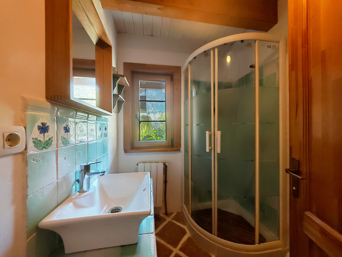 2f95dcae98d5320a403c1d52fc510bf5 - 12