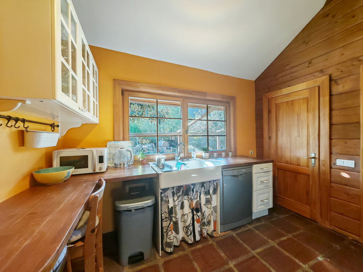 2f95dcae98d5320a403c1d52fc510bf5 - 7