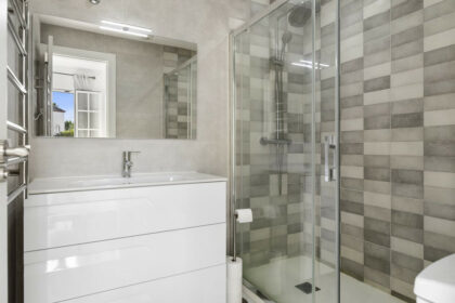 300b85e9aa4efbf2fba52e410073b0d2 - 23