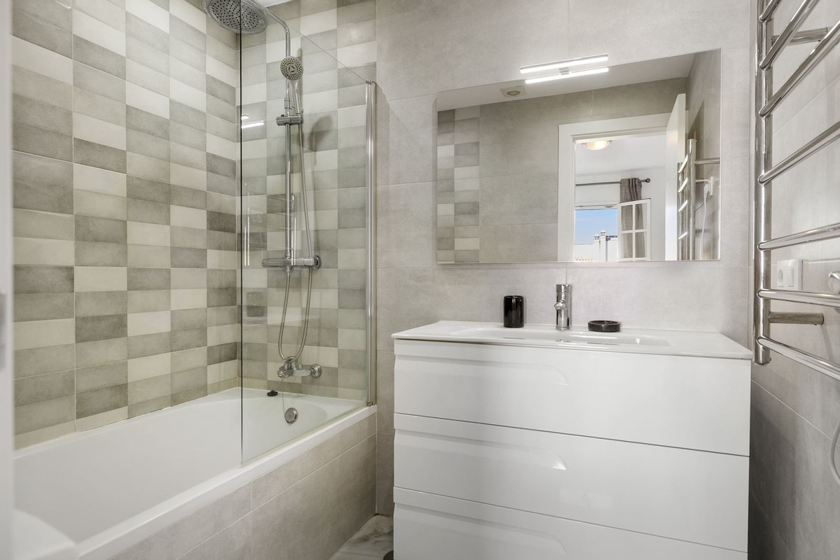 300b85e9aa4efbf2fba52e410073b0d2 - 26