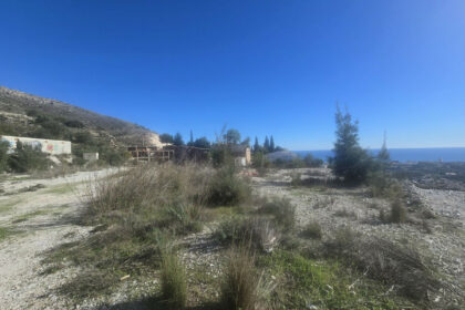 323b8f61df022326d195c5aa0716f9f1 - 12