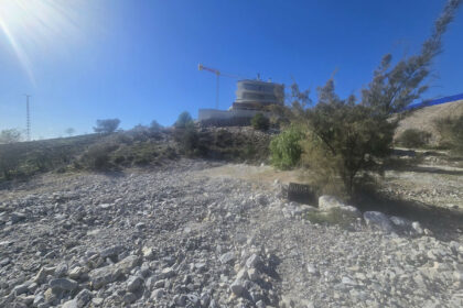 323b8f61df022326d195c5aa0716f9f1 - 15