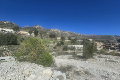 323b8f61df022326d195c5aa0716f9f1 - 17