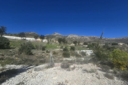 323b8f61df022326d195c5aa0716f9f1 - 2