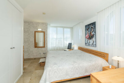 32474881f51674737b70d5dac10f21cc - 19