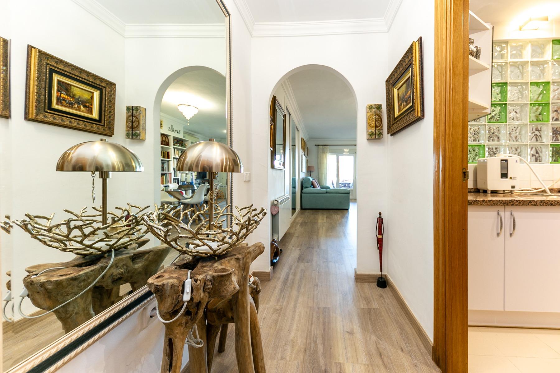 332ab04868b84fe4302d39dc27545979 - 12