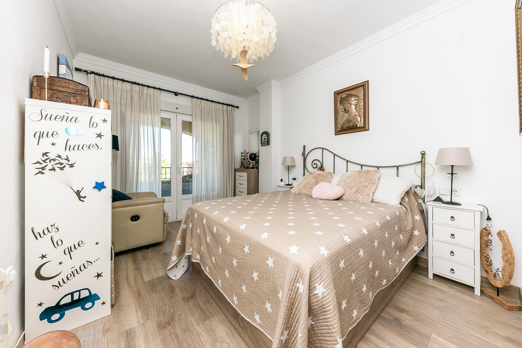 332ab04868b84fe4302d39dc27545979 - 17