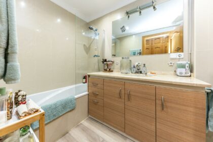 332ab04868b84fe4302d39dc27545979 - 20