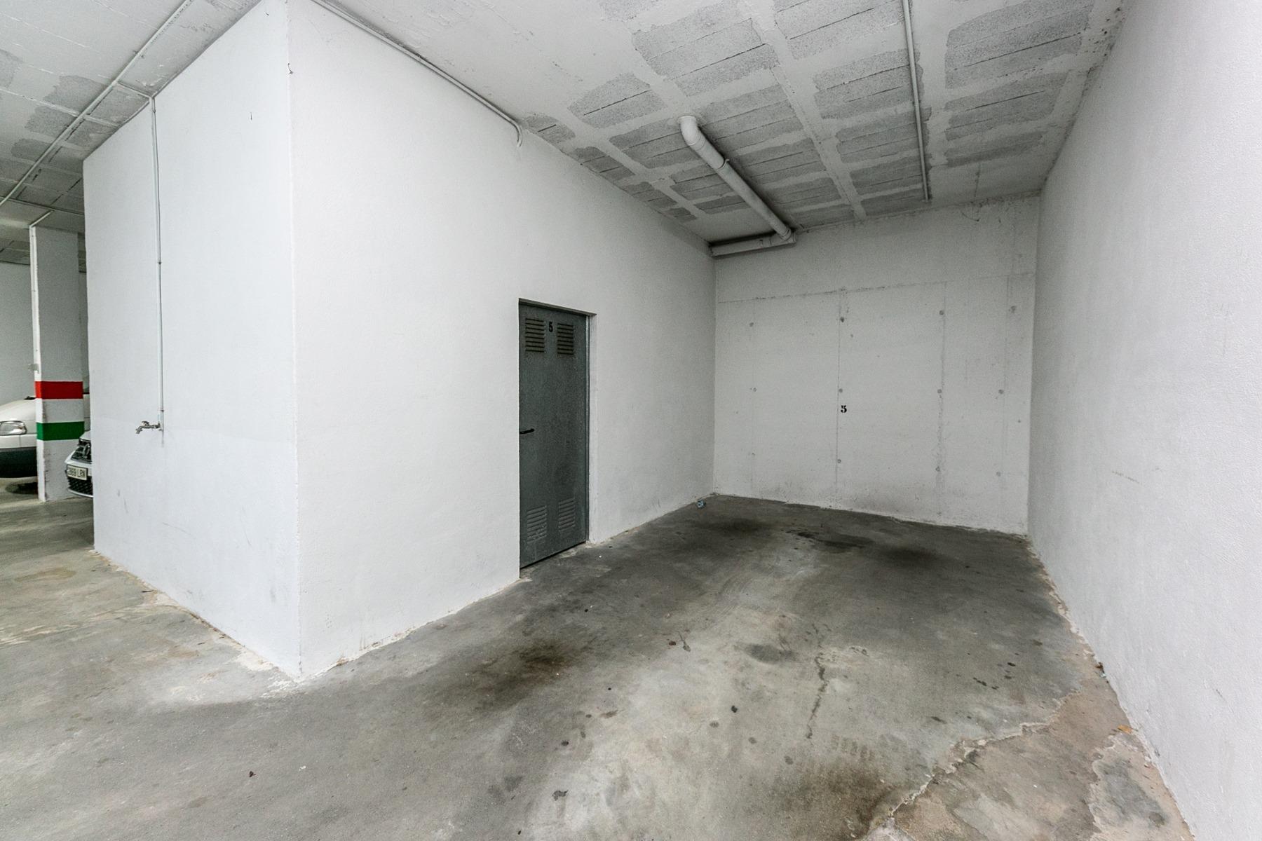 332ab04868b84fe4302d39dc27545979 - 24