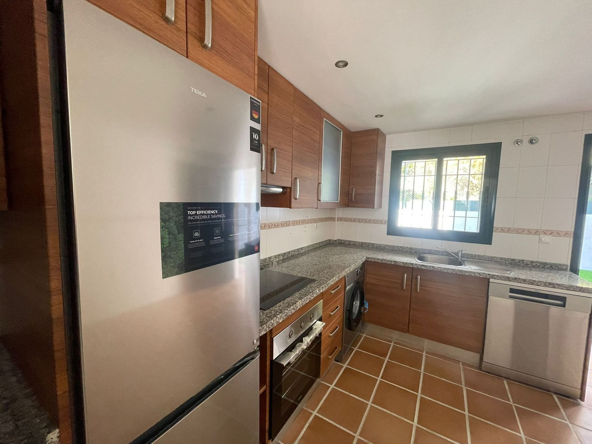 37112db11672464d4424b84ab99f3bdb - 13