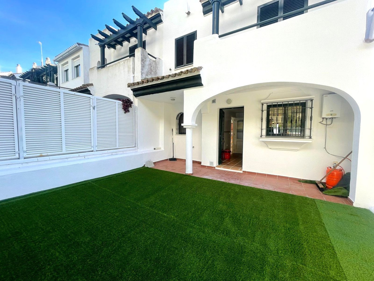 37112db11672464d4424b84ab99f3bdb - 20