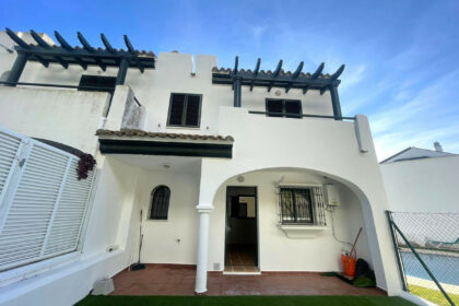 37112db11672464d4424b84ab99f3bdb - 22