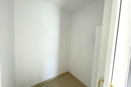 37112db11672464d4424b84ab99f3bdb - 31