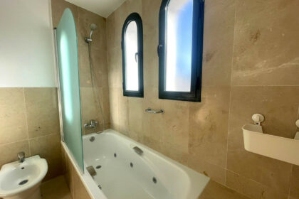 37112db11672464d4424b84ab99f3bdb - 33