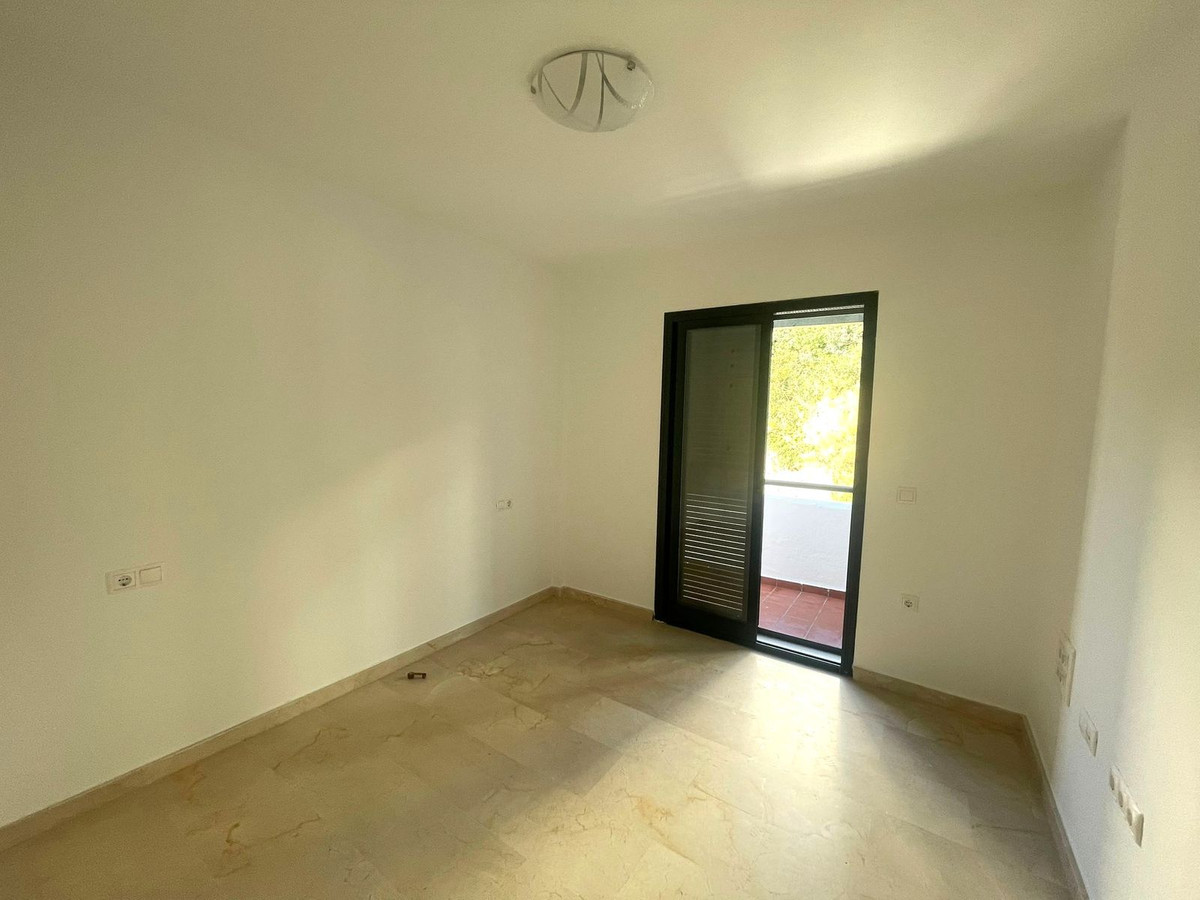 37112db11672464d4424b84ab99f3bdb - 38