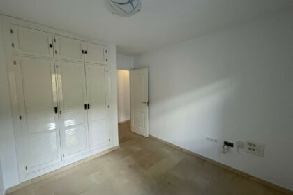 37112db11672464d4424b84ab99f3bdb - 41