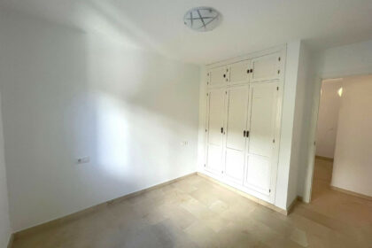 37112db11672464d4424b84ab99f3bdb - 42