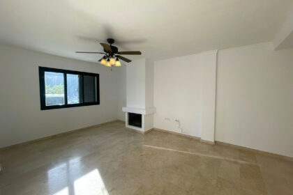 37112db11672464d4424b84ab99f3bdb - 5