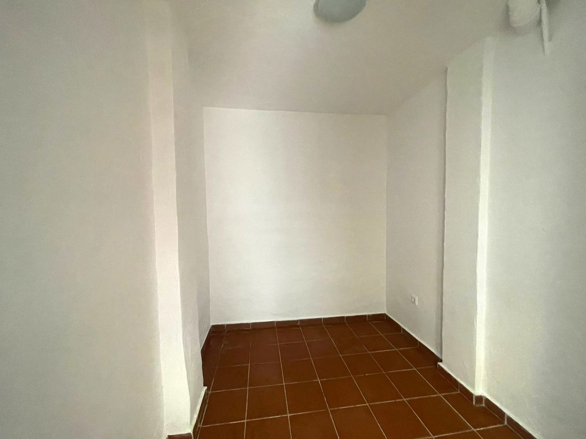 37112db11672464d4424b84ab99f3bdb - 51