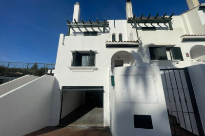 37112db11672464d4424b84ab99f3bdb - 52