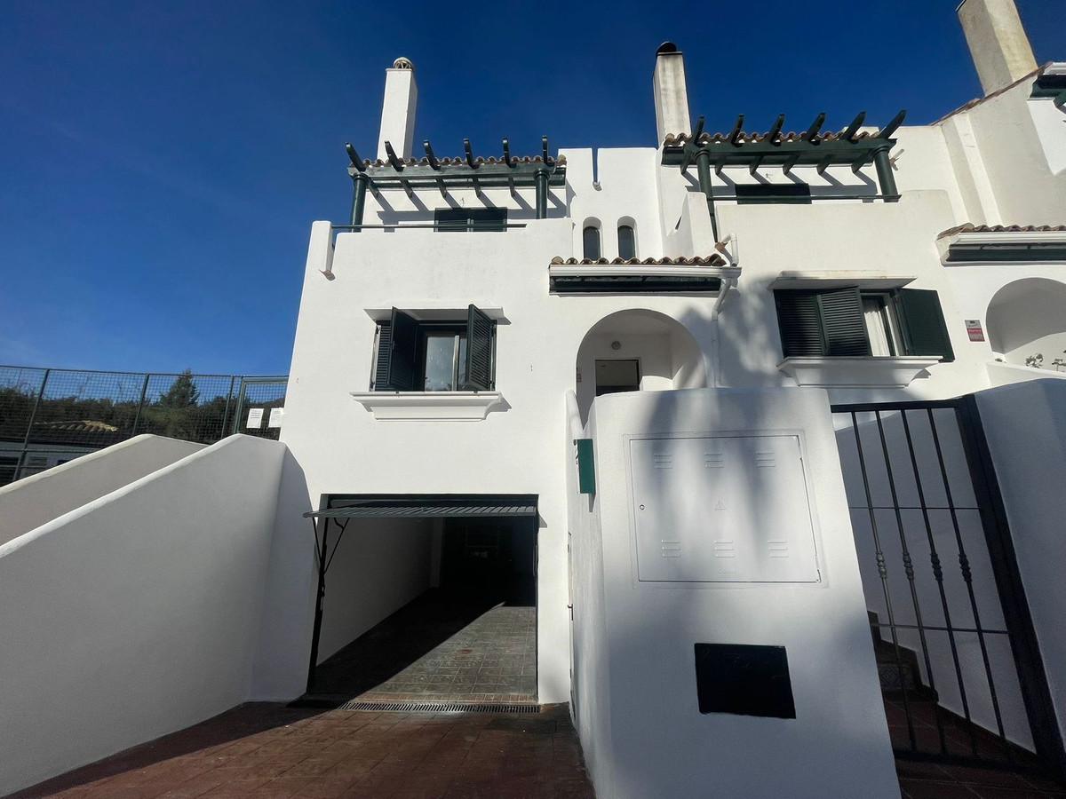 37112db11672464d4424b84ab99f3bdb - 52