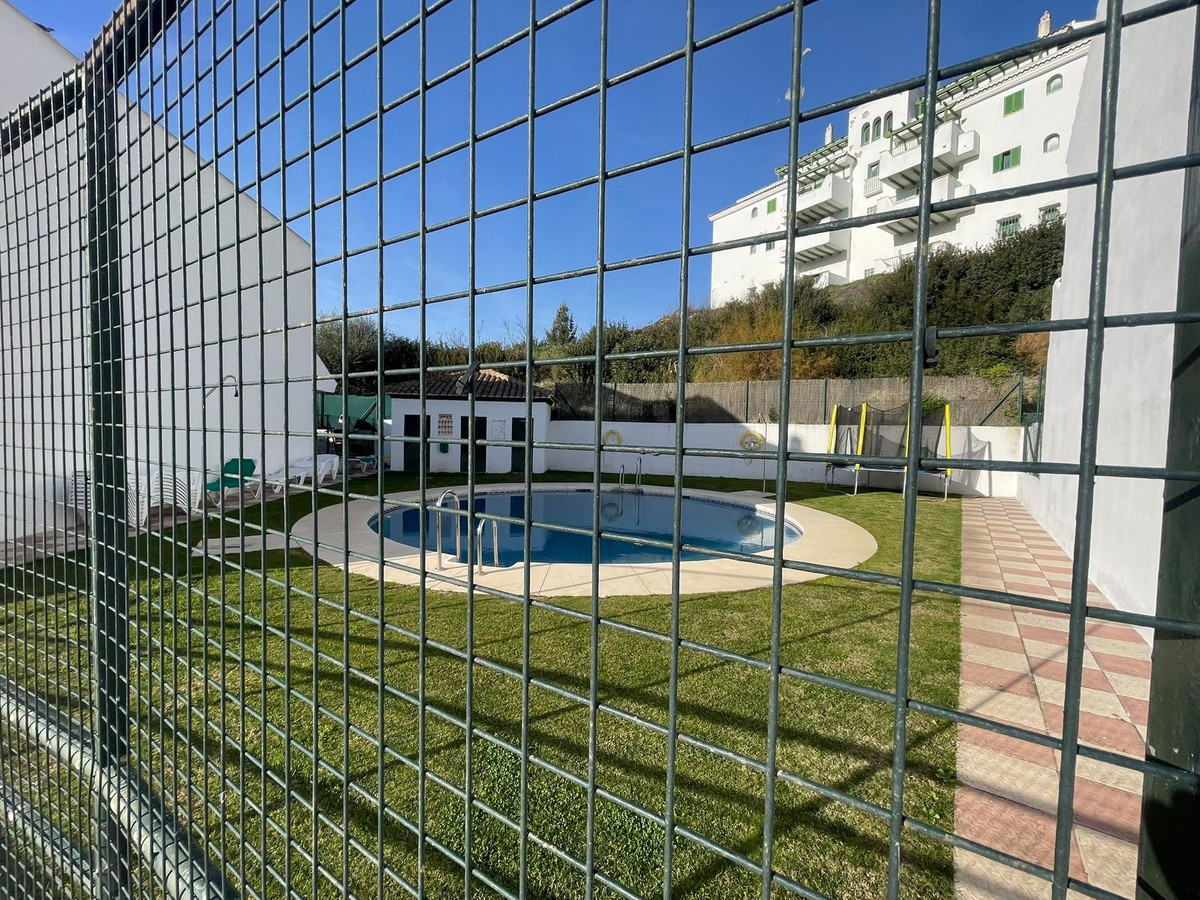 37112db11672464d4424b84ab99f3bdb - 60