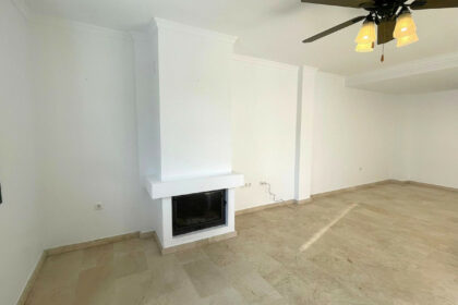 37112db11672464d4424b84ab99f3bdb - 8