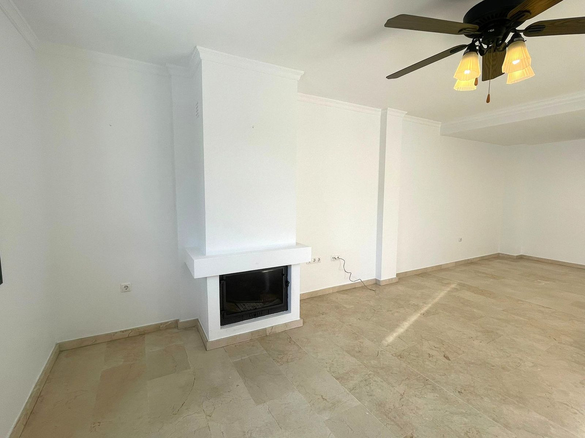 37112db11672464d4424b84ab99f3bdb - 8