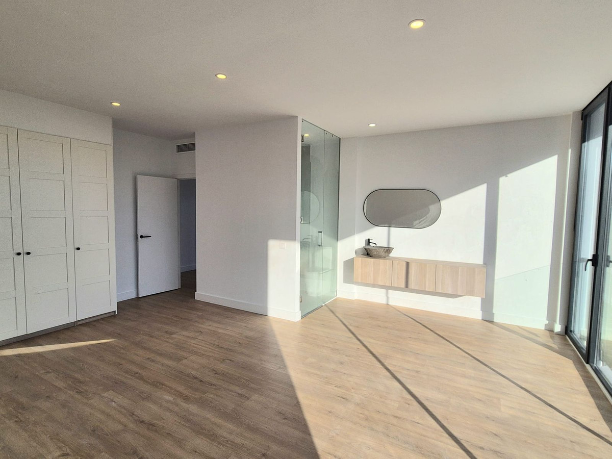 397d57433016042352baa29ea628213b - 23